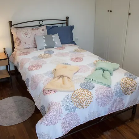 Ioulia Apartment *